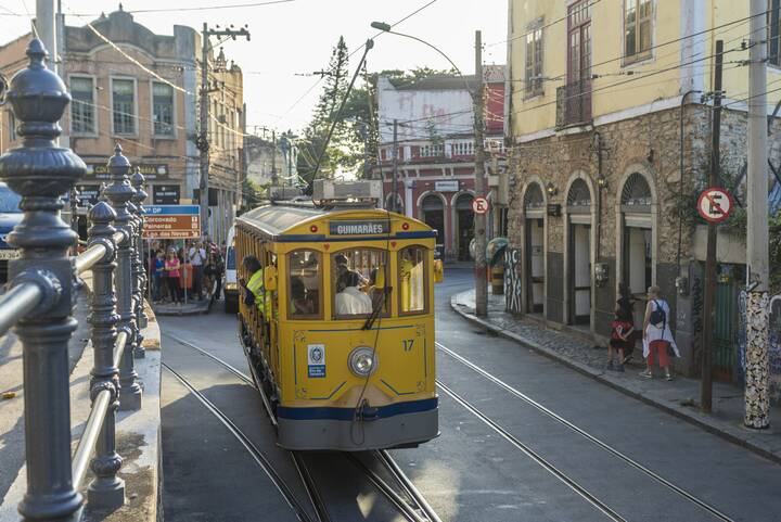 Die gelbe Straßenbahn in Rio Santa Teresa Rio Tram