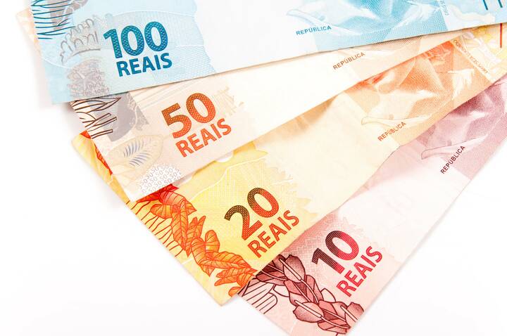 Eine Auswahl der Geldscheine in Brasilien Brasilien Geld Banknoten